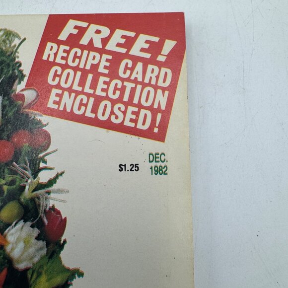 Great Recipes Of The World December 1982 Vintage Holiday Recipes Magazine - Picture 2 of 6